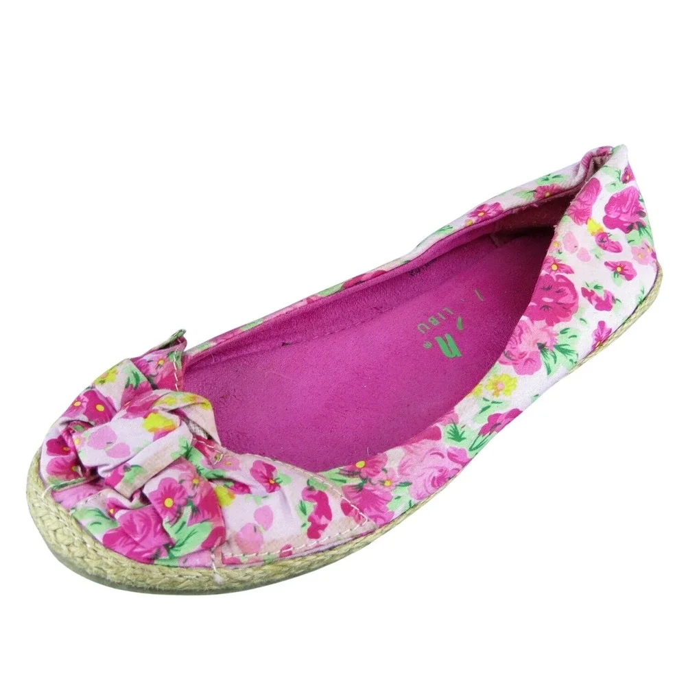 Blowfish Malibu Youth Girls Flat Shoes Pink Fabric Slip‎ On Size 3 Medium